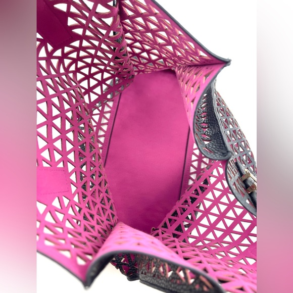 Women’s Black & Pink Triangle Cut Out Tote - Picture 3 of 7